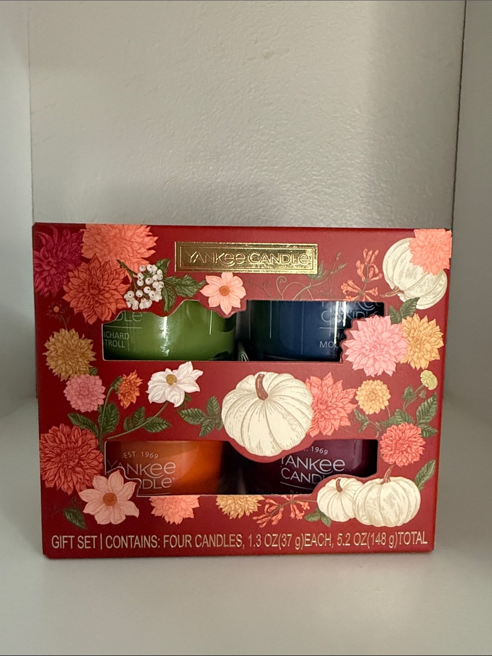 Yankee Candle Women Bath & Body Gift Set - Red, Green, Blue, Orange